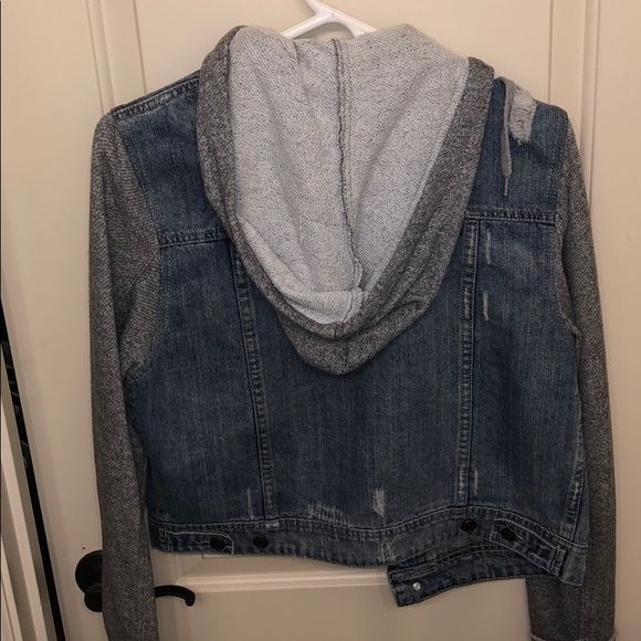 hoodie / denim jacket - Picture 2 of 3